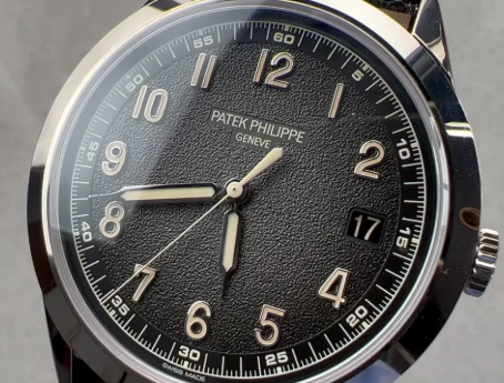 Patek Philippe Calatrava 5226G MINT 2022 Complete 18k WG Auto Men's Watch 40mm